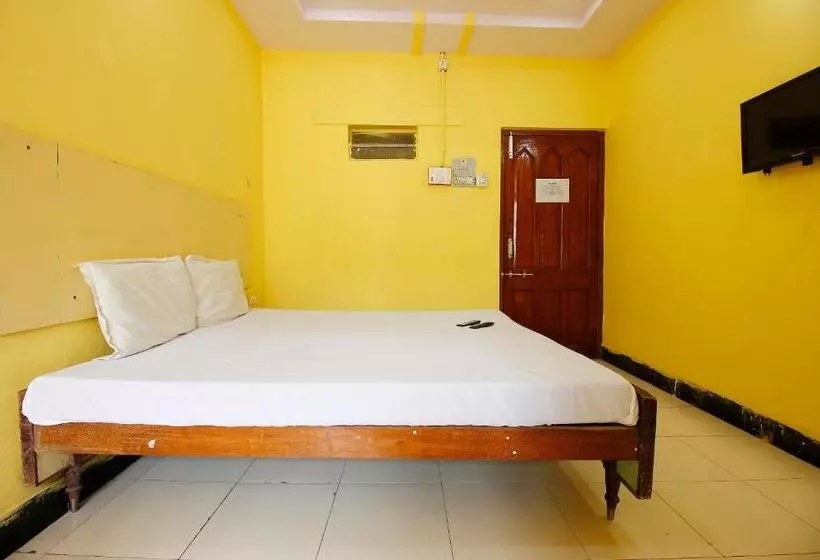 ホテル Spot On 41664 Vyshnavi Lodge