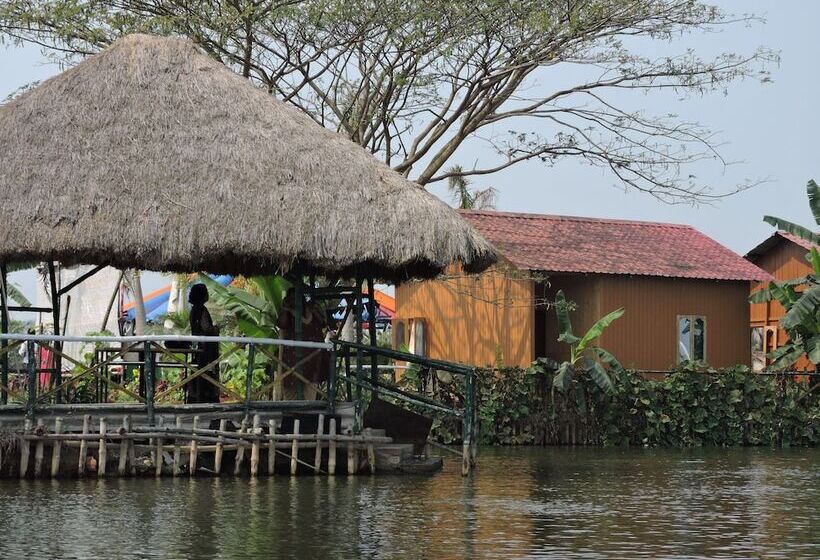 渡假胜地 The Creek Club