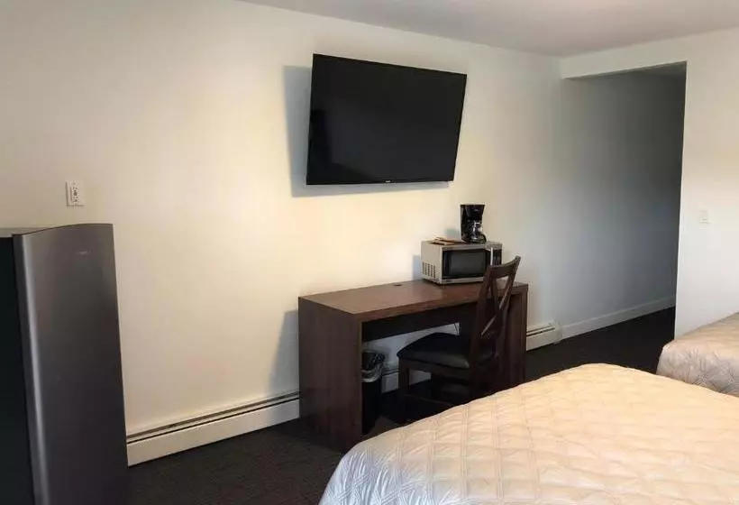 ホテル Onoway Inn And Suites