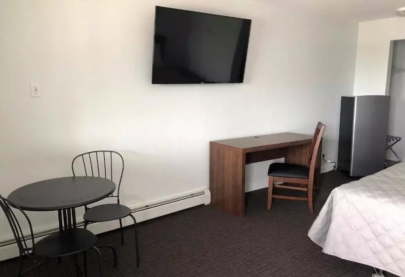 ホテル Onoway Inn And Suites