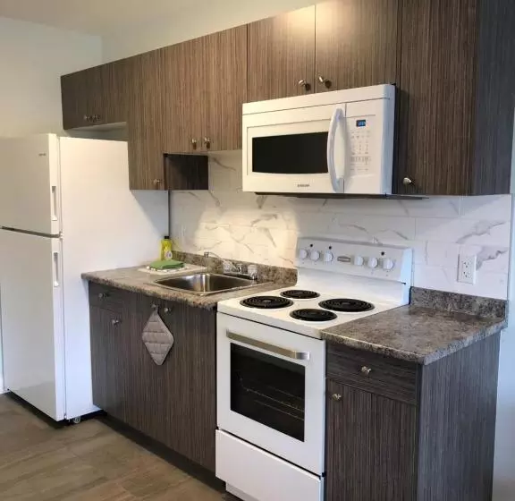 ホテル Onoway Inn And Suites