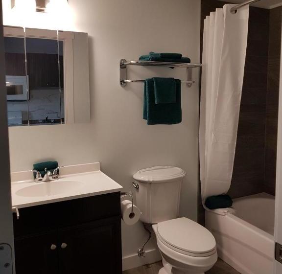 호텔 Onoway Inn And Suites