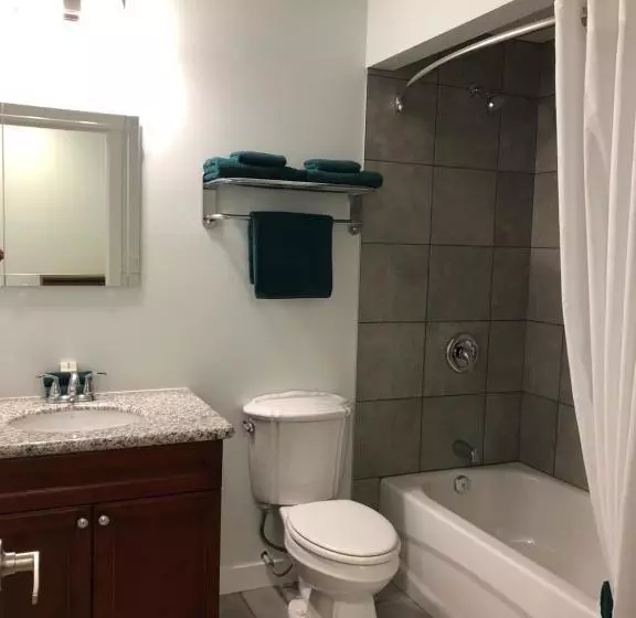 ホテル Onoway Inn And Suites