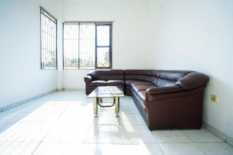 Hotel Oyo 1281 Home Stay 83