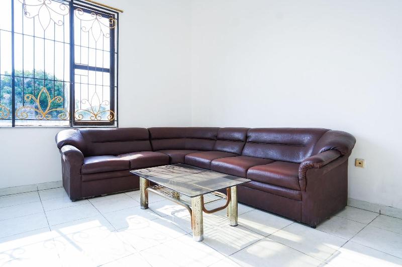 Hotel Oyo 1281 Home Stay 83