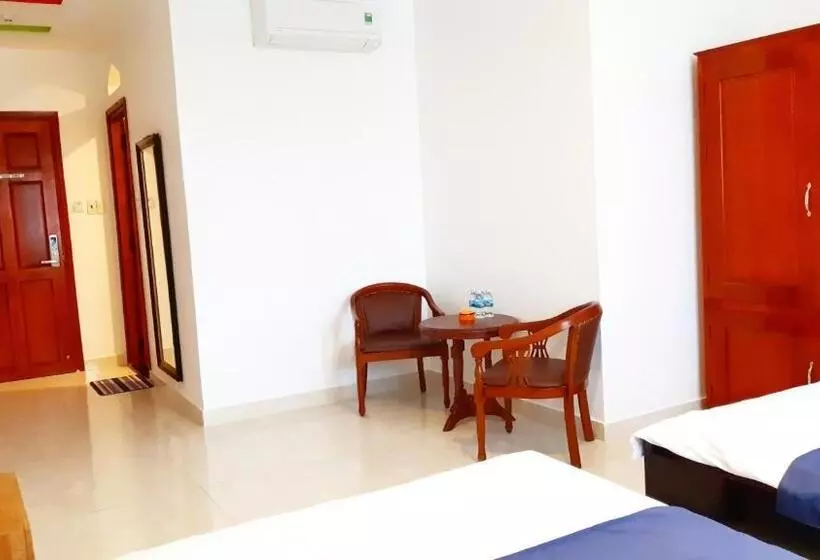 هتل Tôm Hùm Palace