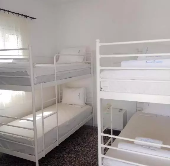 پانسیون Grandma Vasiliki Rooms To Let