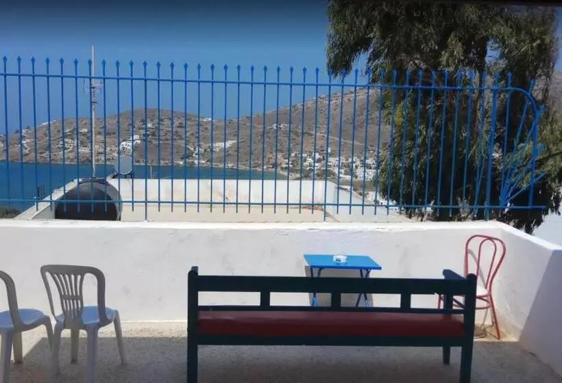 پانسیون Grandma Vasiliki Rooms To Let