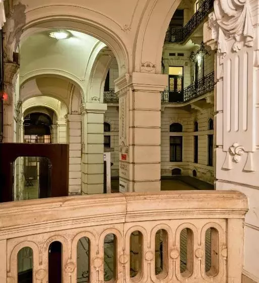Dfive Apartments  Parlament Residence