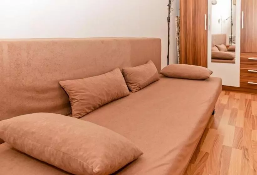 Dfive Apartments  Parlament Residence