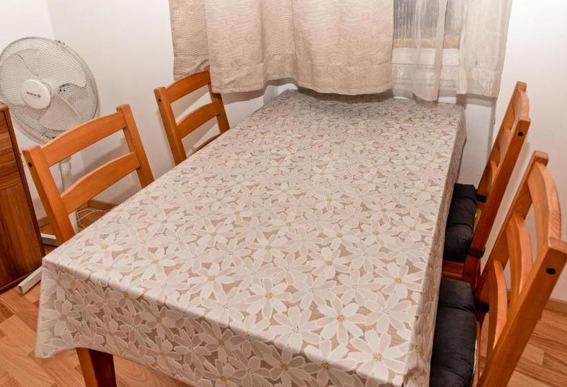 Dfive Apartments  Parlament Residence