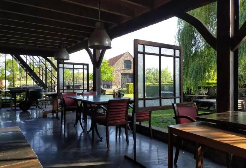 Aamiaismajoitus (B&B) Aan De Molenberg