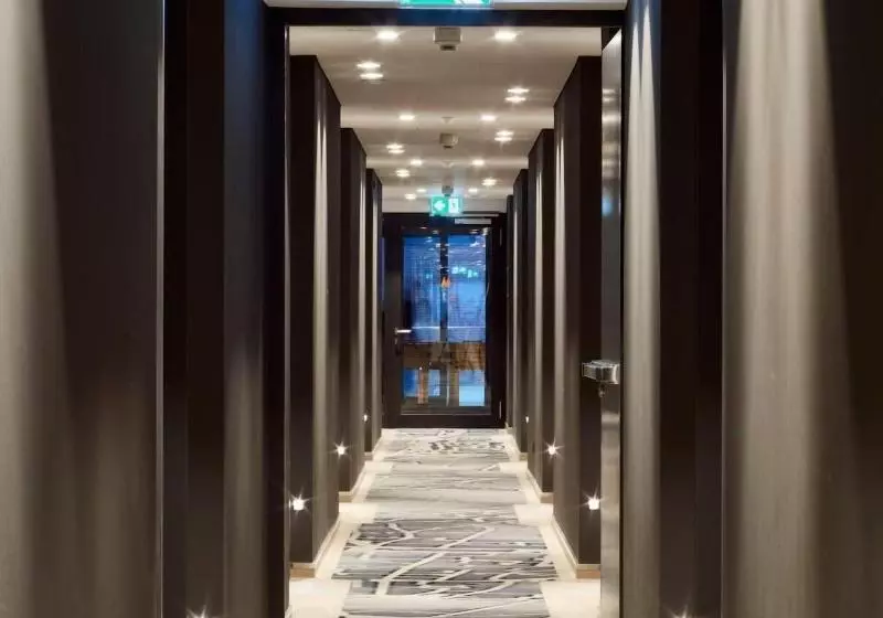 ホテル Im Leskanpark