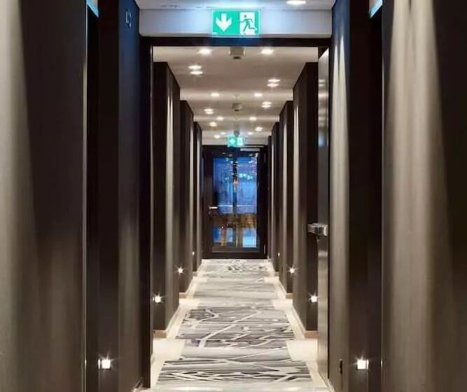 ホテル Im Leskanpark