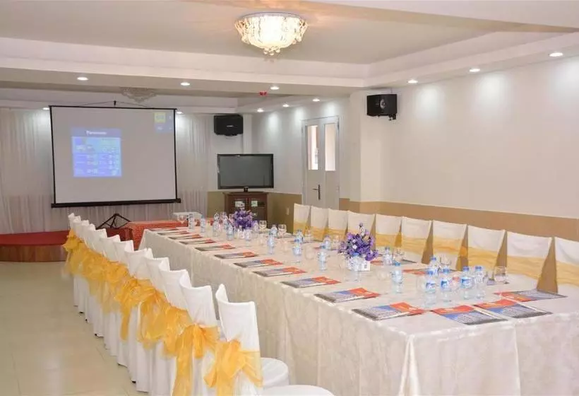 هتل Cct Luxury
