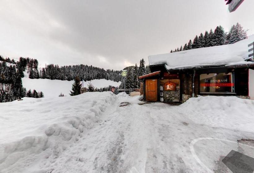 בית מלון כפרי Hostel Le Poussin