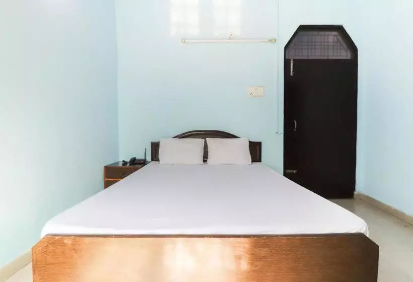 ホテル Spot On 46219 Satkar Guest House