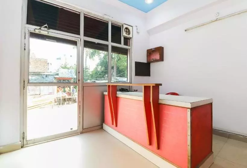ホテル Spot On 46219 Satkar Guest House