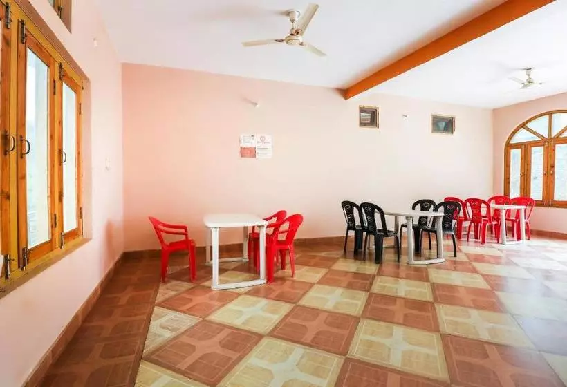 ホテル Spot On 45345  Krishna Residency