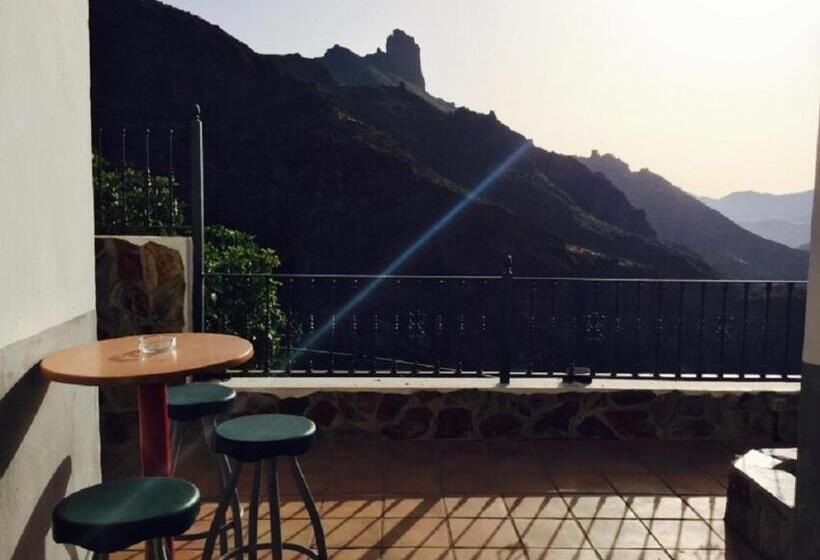 فندق صغير Alojamiento Rural La Montaña