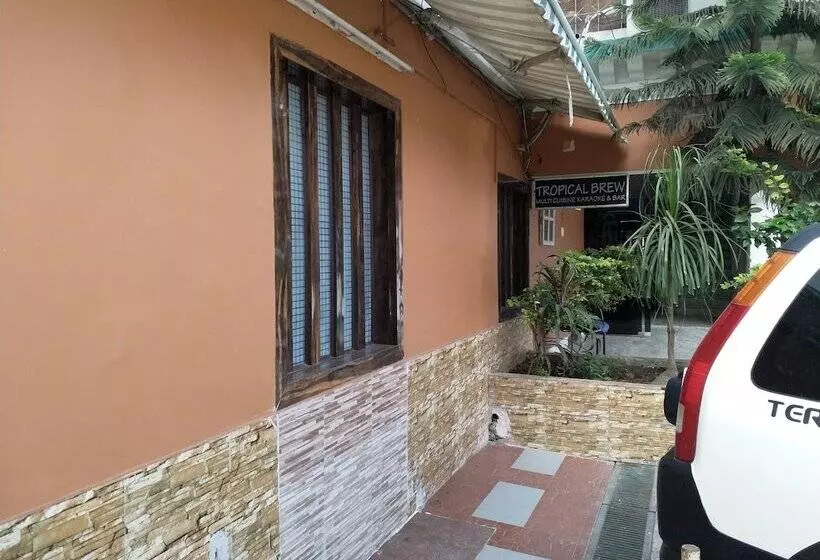 هتل Tropical Suites