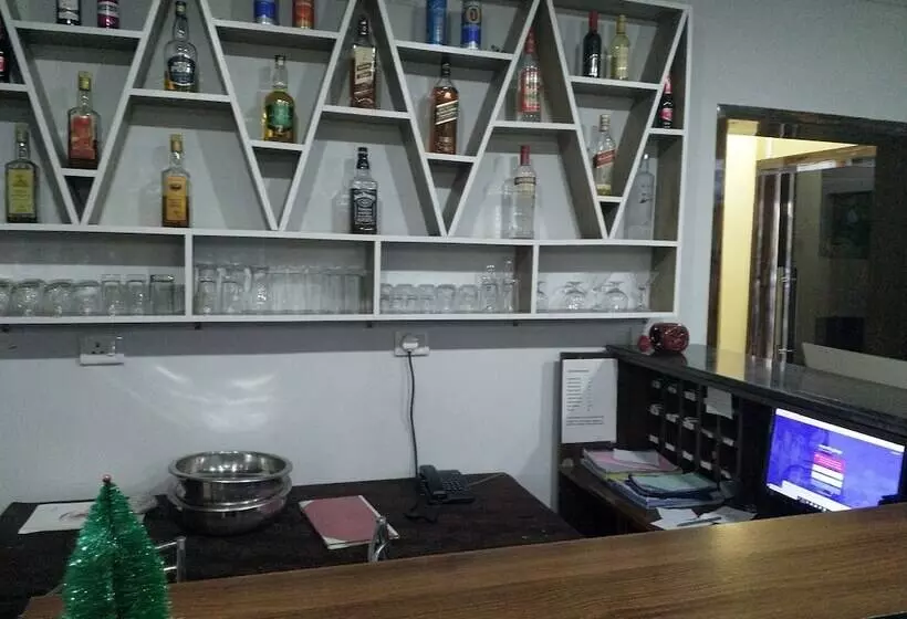 هتل Tropical Suites