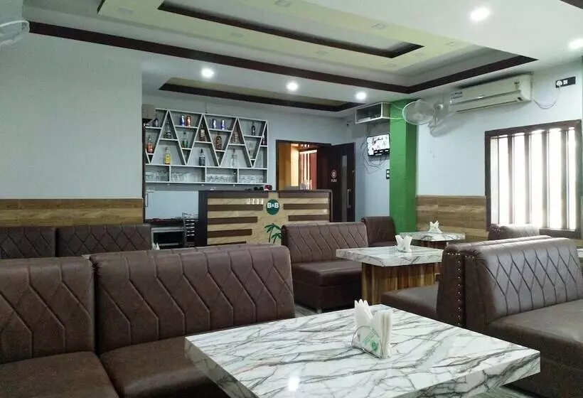 هتل Tropical Suites