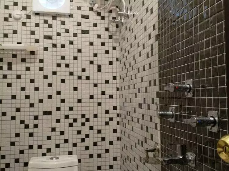 هتل Tropical Suites