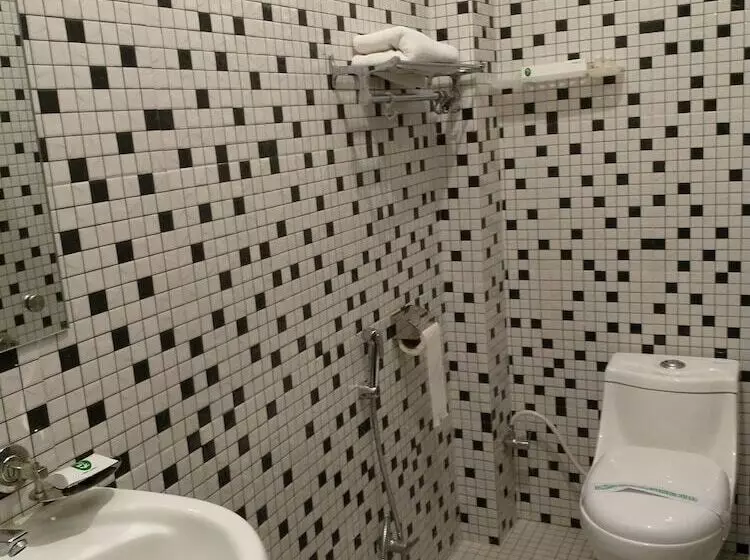 هتل Tropical Suites