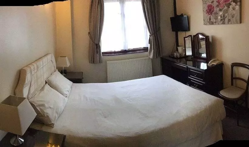 The Sorrel Horse Inn