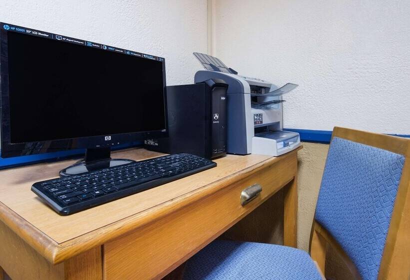 Отель Sleep Inn