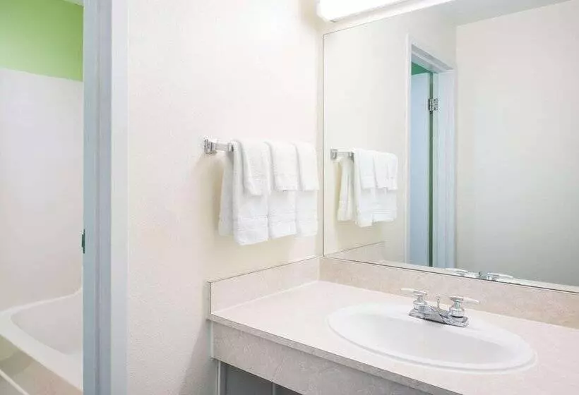 Отель Sleep Inn