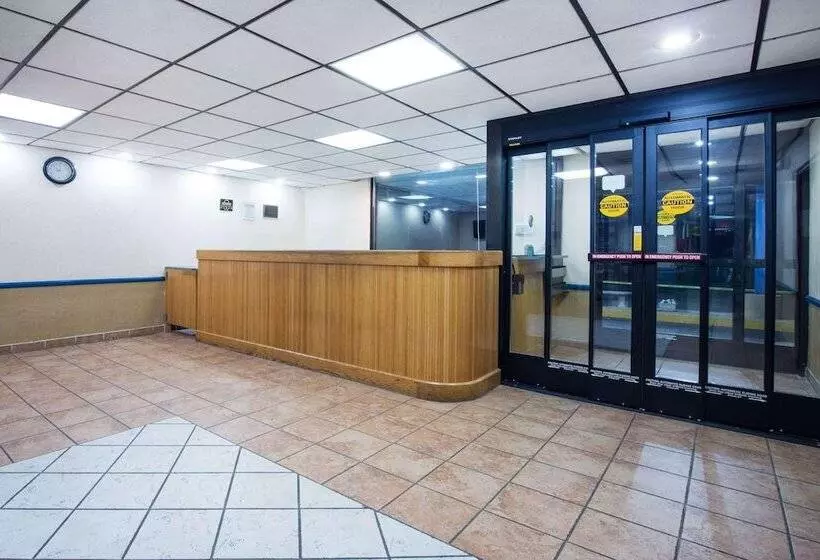 Отель Sleep Inn