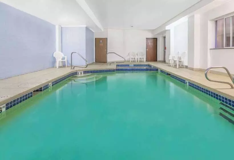 酒店 Days Inn By Wyndham Colorado Springs Air Force Academy