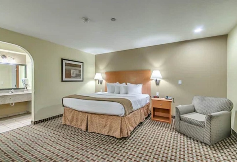 هتل Days Inn By Wyndham Lubbock South