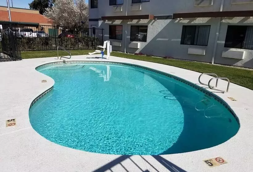 ホテル Days Inn By Wyndham Woodland