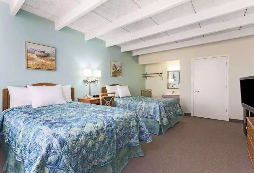 ホテル Days Inn & Suites By Wyndham Jekyll Island