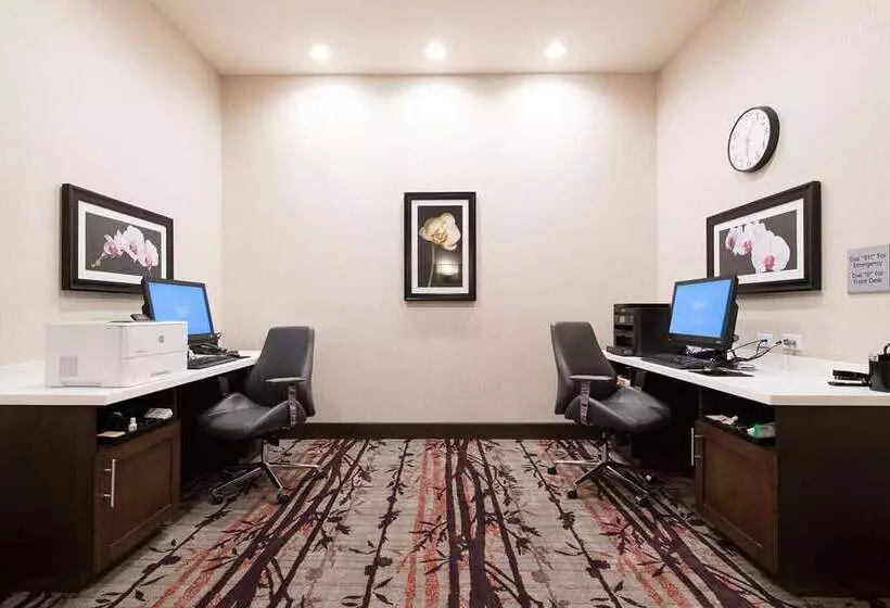 ホテル Hampton Inn & Suites Fayetteville
