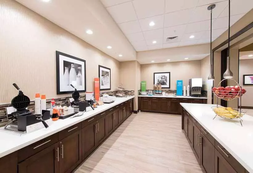 ホテル Hampton Inn & Suites Fayetteville