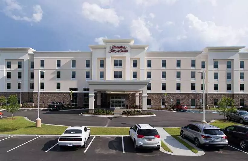 ホテル Hampton Inn & Suites Fayetteville