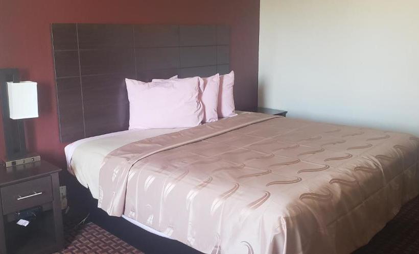 فندق Maverick Inn