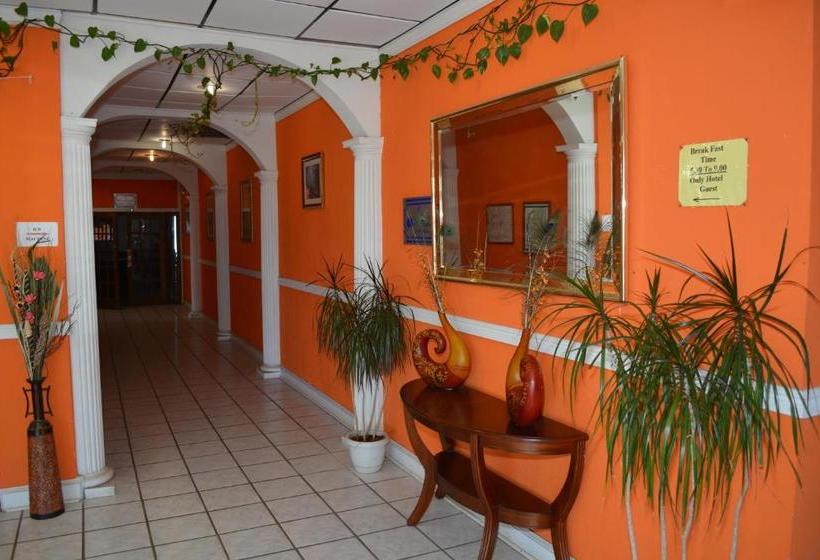 فندق Maverick Inn