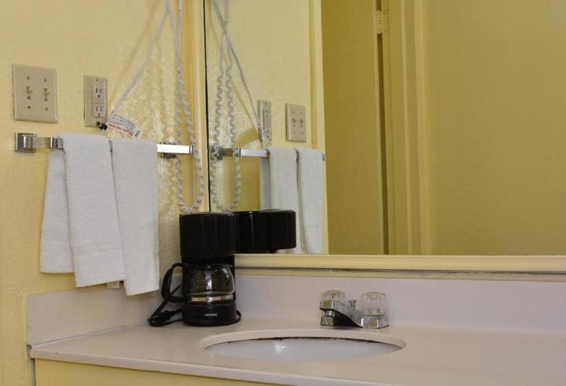 فندق Maverick Inn