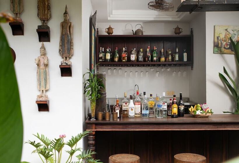 فندق Mane History Lovers