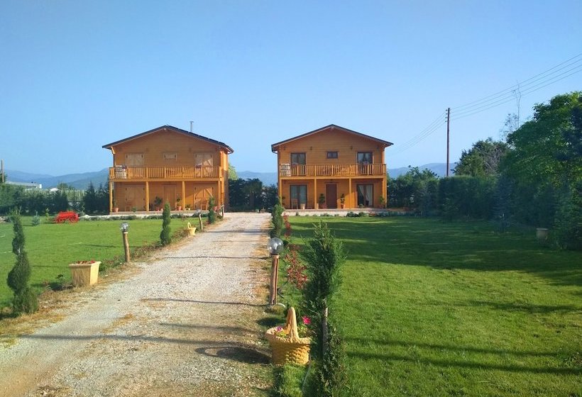 بنسيون Kastor Chalets