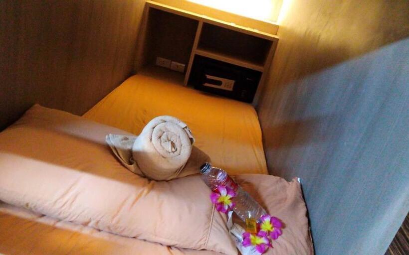 Walking Street Hostel