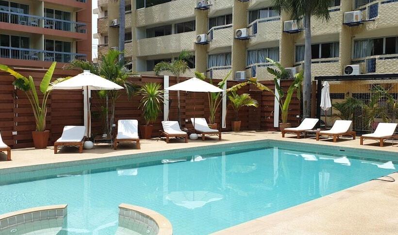 Walking Street Hostel