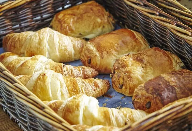 Hotelli Kyriad Cambrai