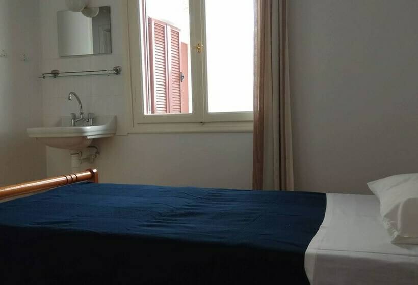 펜션 Arhontiko Sitia