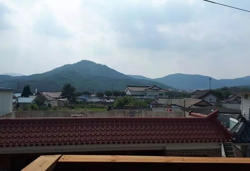 پانسیون Gyeongju Seorabeol Hanok